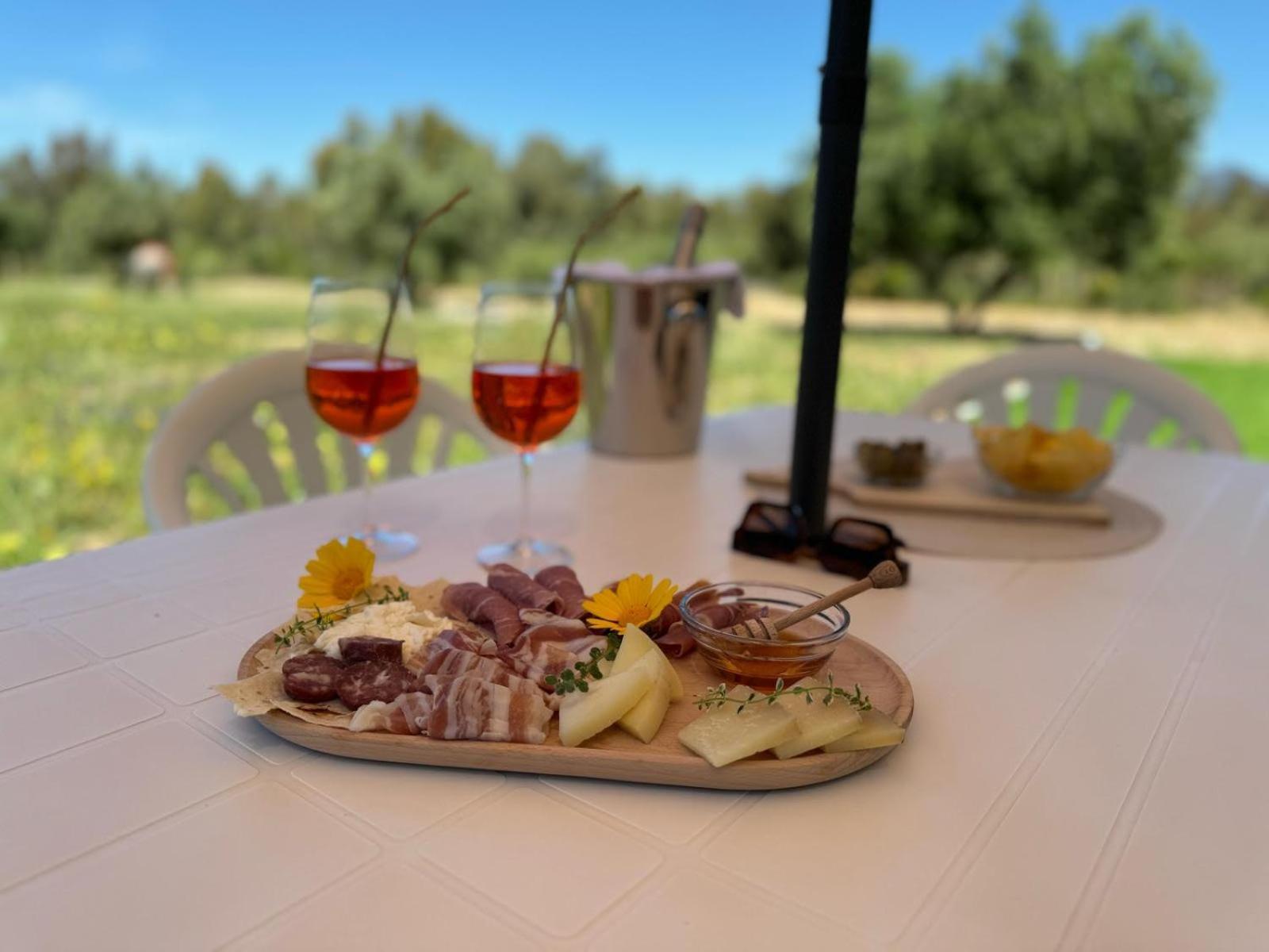 B&B Sensorial Experience Villamassargia Luaran gambar